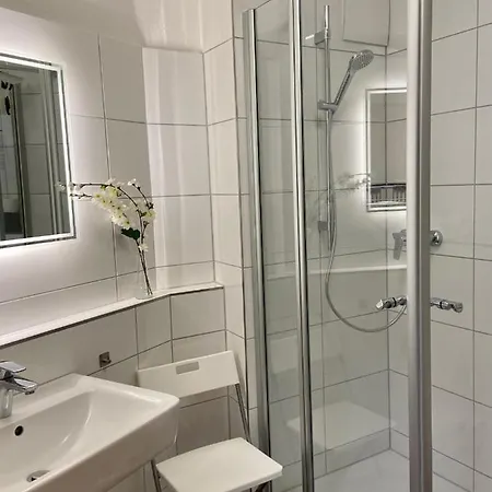 7008 - Domicil Apartamento *